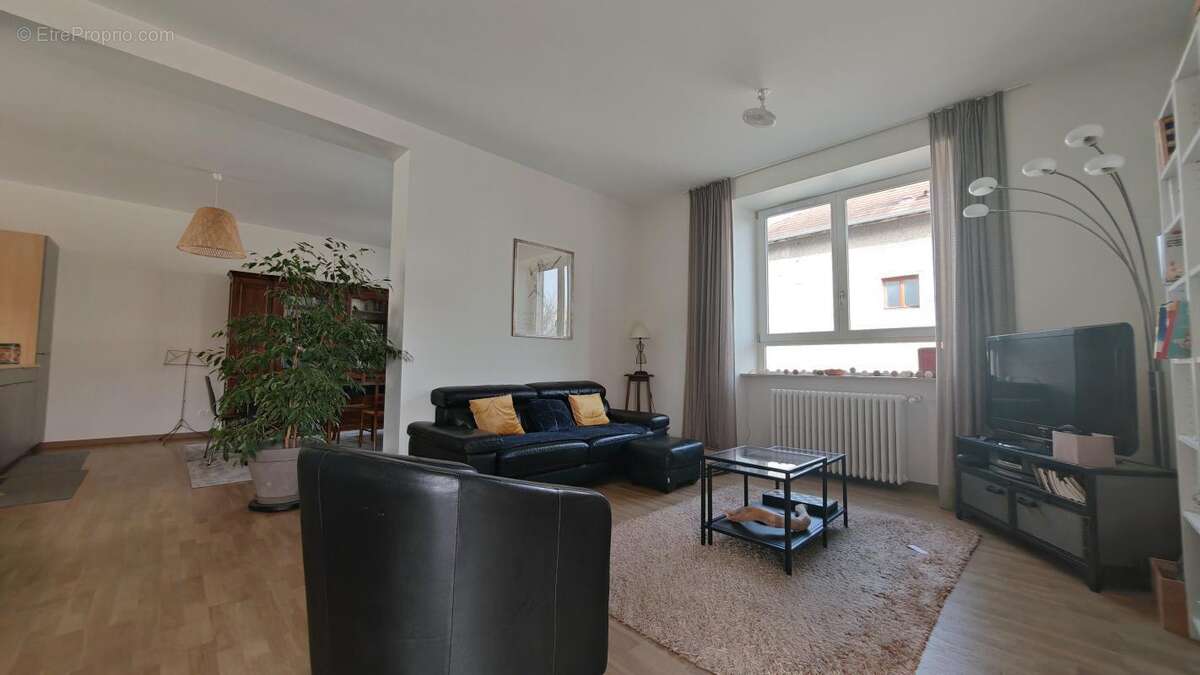 Maison 153 m² à Voiron  - photo 9