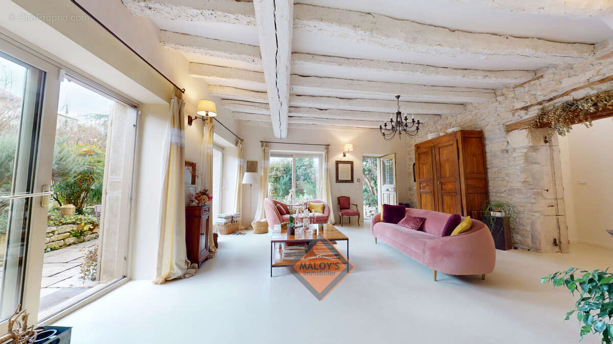 Maison à VILLEFRANCHE-SUR-SAONE