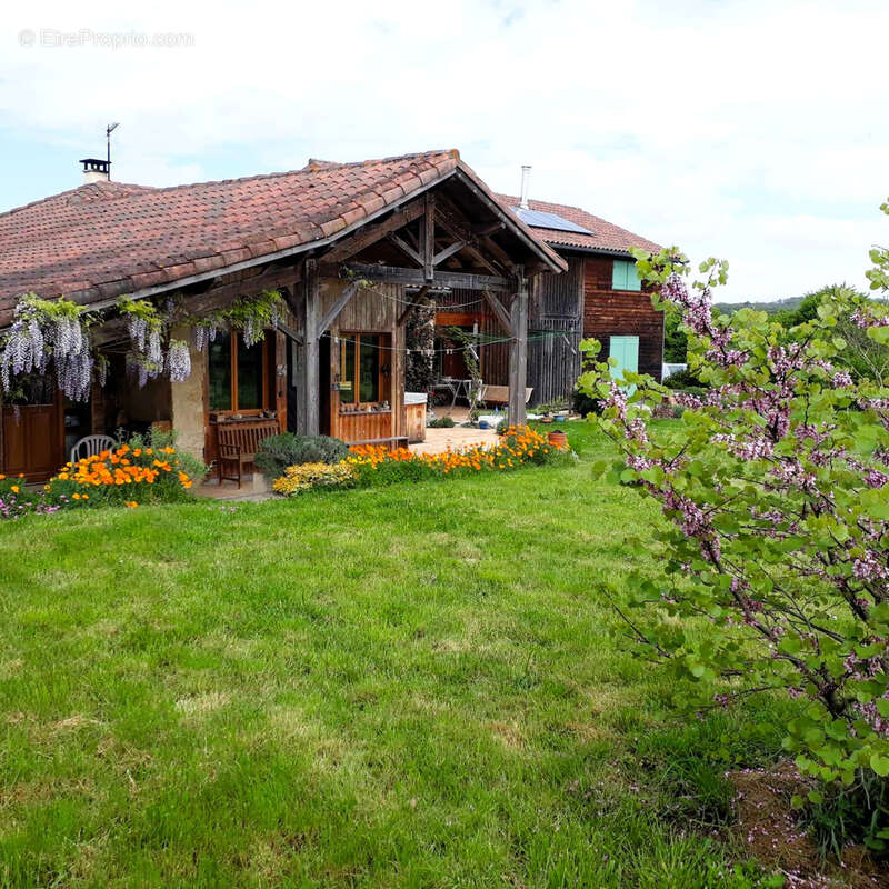 Propriété de 2.5ha avec Maison rénovée, dépendances, Vue Pyrénées - photo 23