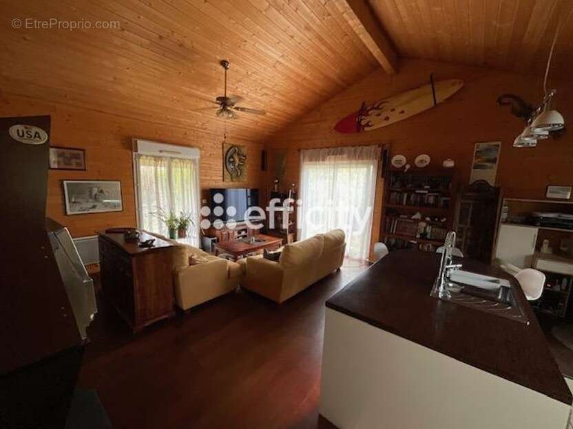 Maison à PORT-DE-LANNE