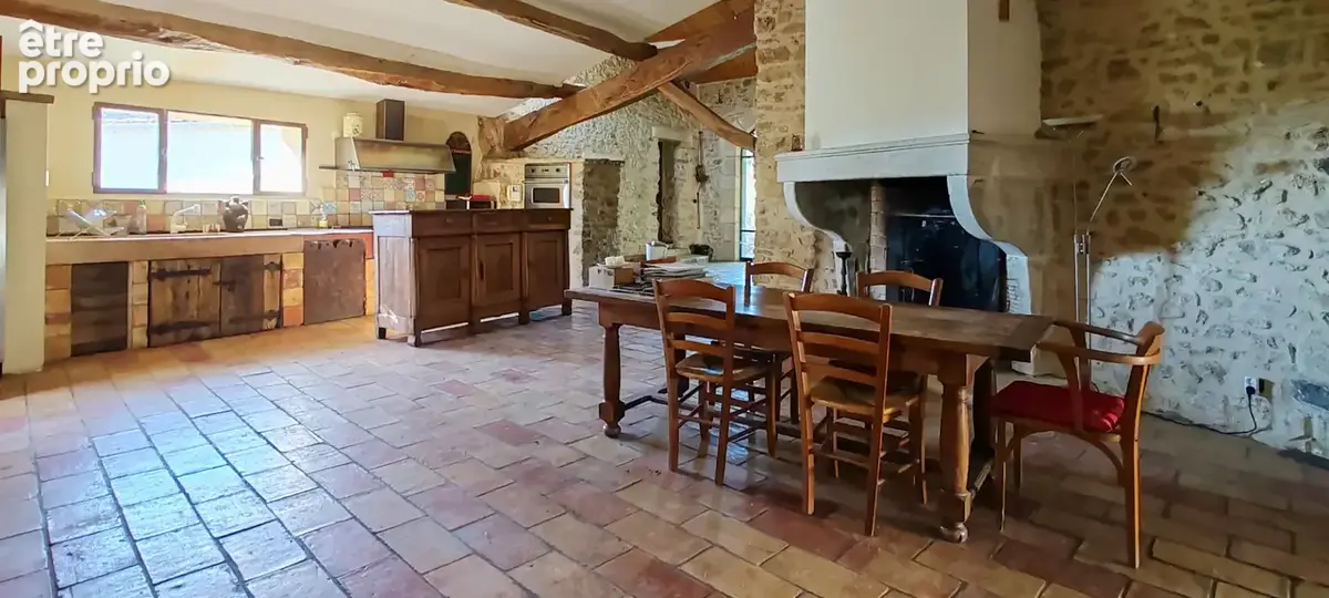 Ancien relais de poste avec domaine agricole à Forcalquier (04300) - photo 25