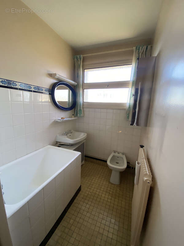 Maison T9 située à Séméac - photo 10