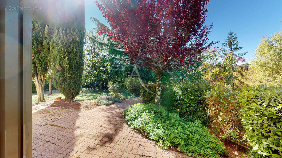 Maison à BUXEROLLES