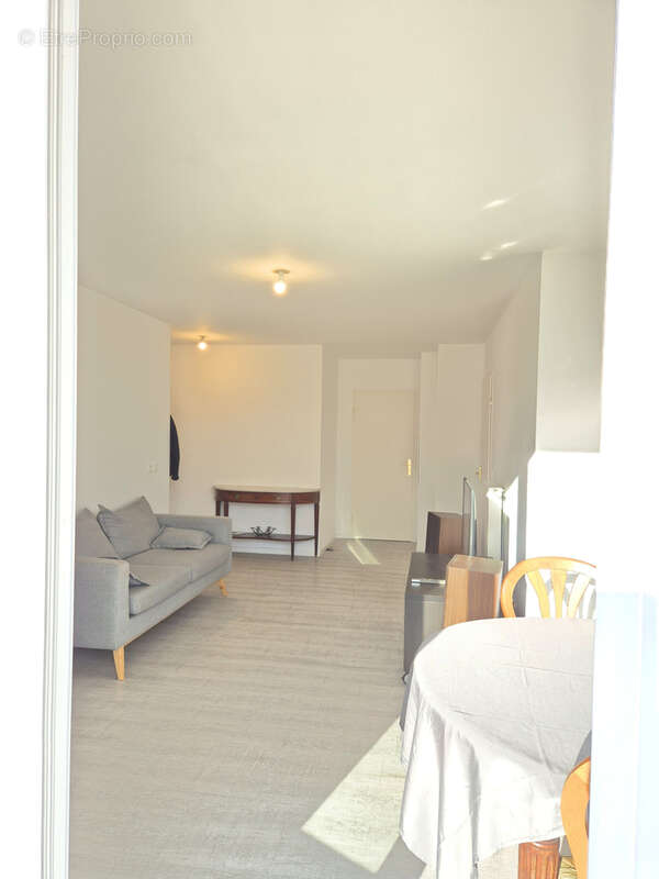 Appartement à CORBEIL-ESSONNES