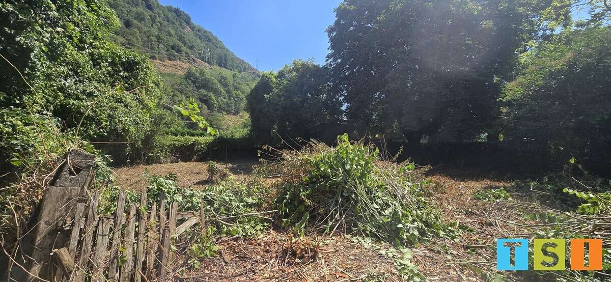 À vendre  Terrain idéalement situé à Bagnères-de-Luchon - photo 5