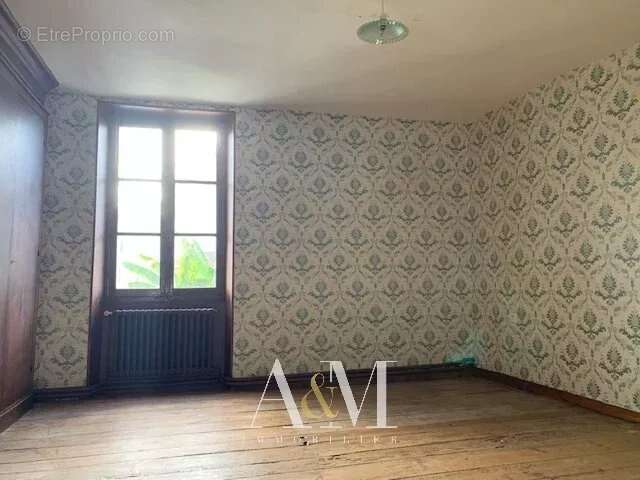 Appartement à MAREUIL