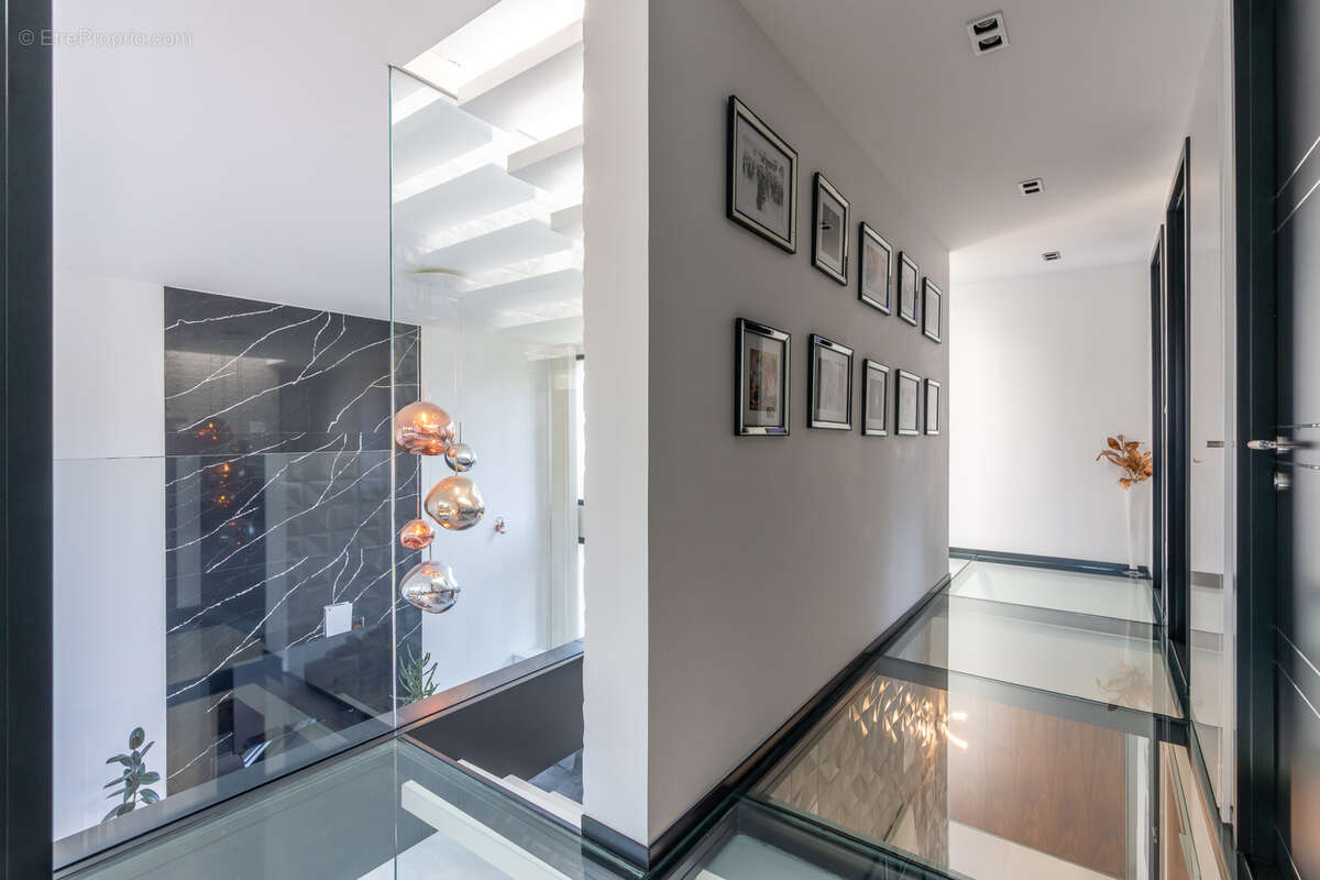 Maison à SAINT-MAUR-DES-FOSSES