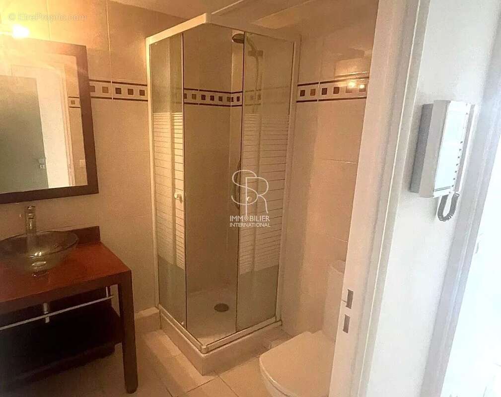 Appartement à VILLENEUVE-LOUBET