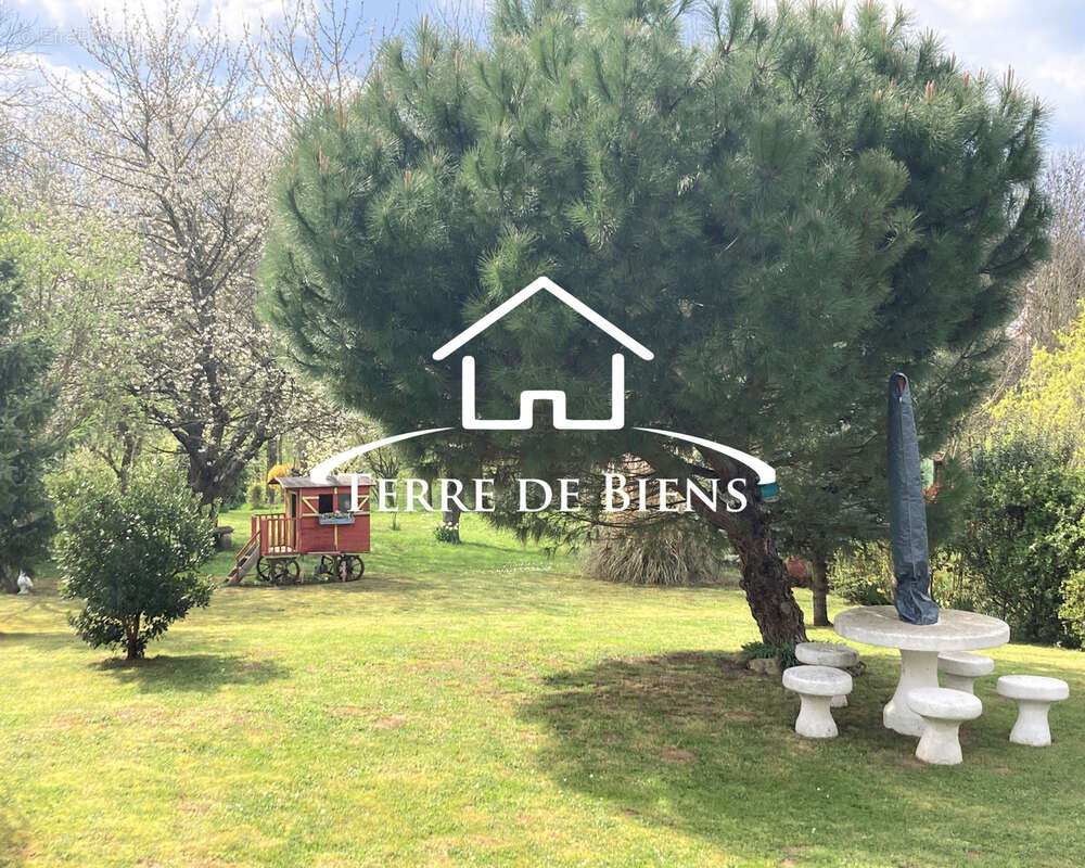 Maison à MONTIGNY-LENGRAIN