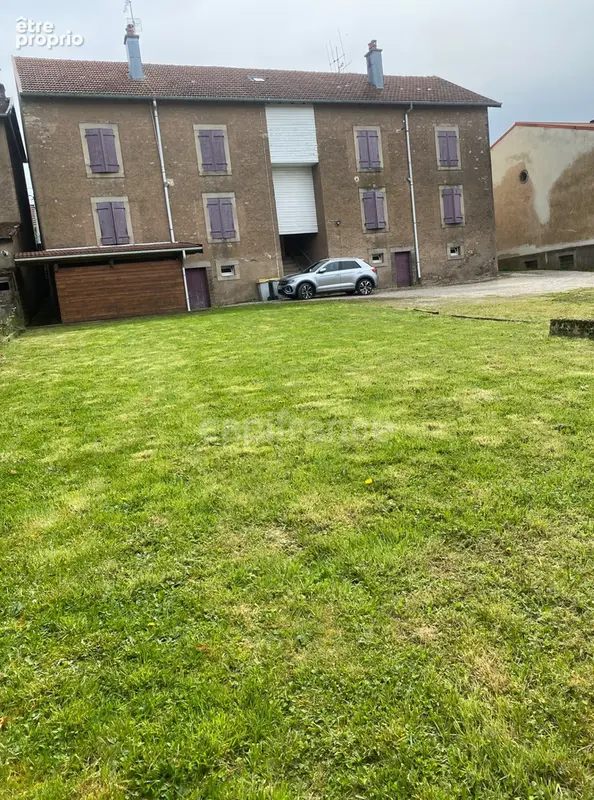 Immeuble aux charme authentique et rue trés clame - photo 5