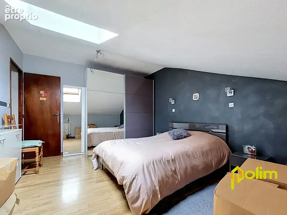 maison de ville F5 avec terrasse en parfait état - photo 6