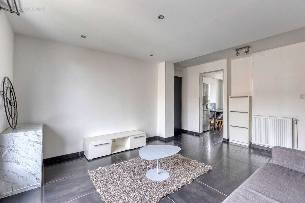 Appartement à FONTAINE