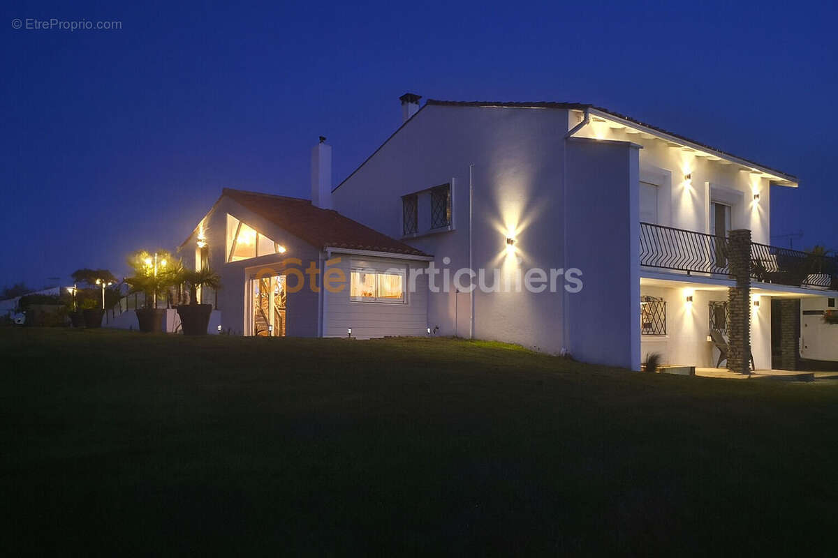 Maison à SAINT-MICHEL-EN-L'HERM