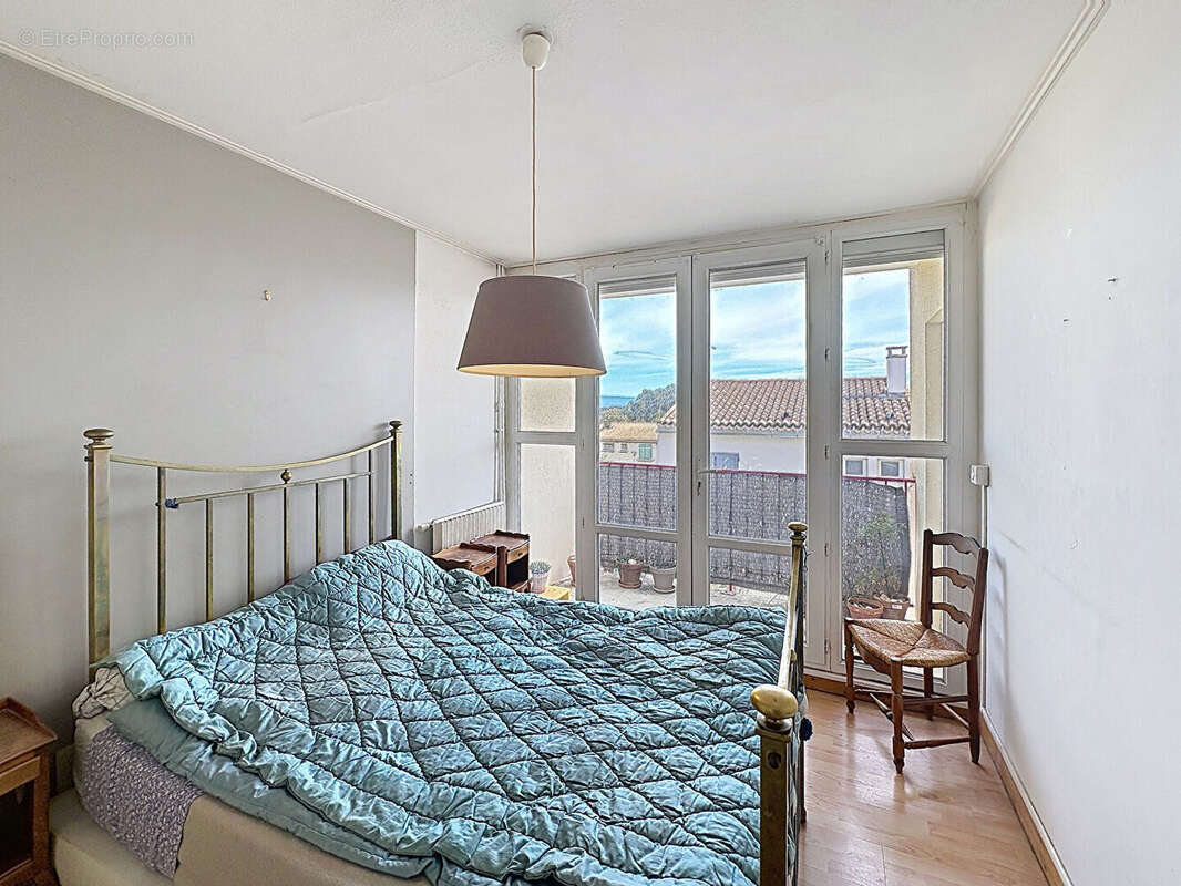 Appartement à VILLENEUVE-LES-AVIGNON