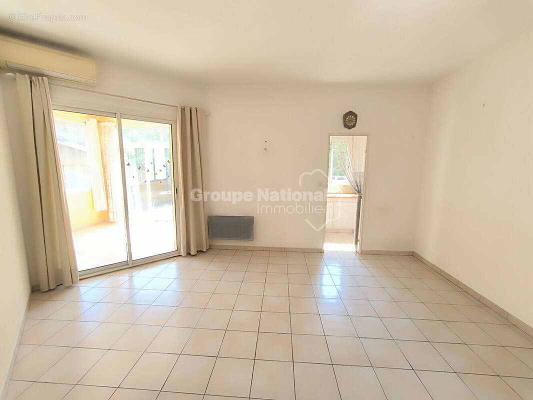 Appartement T3 avec terrasse, stationnement et cave - Carpentras - photo 5
