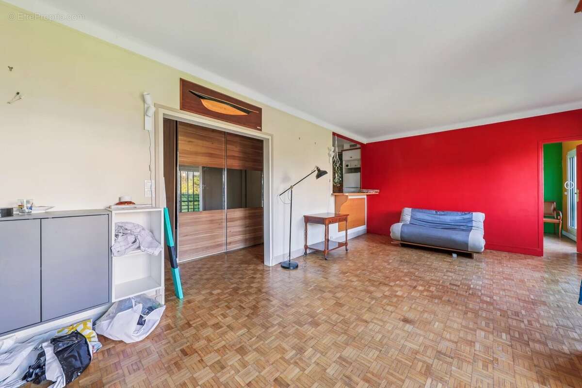 Appartement à NEUILLY-SUR-SEINE