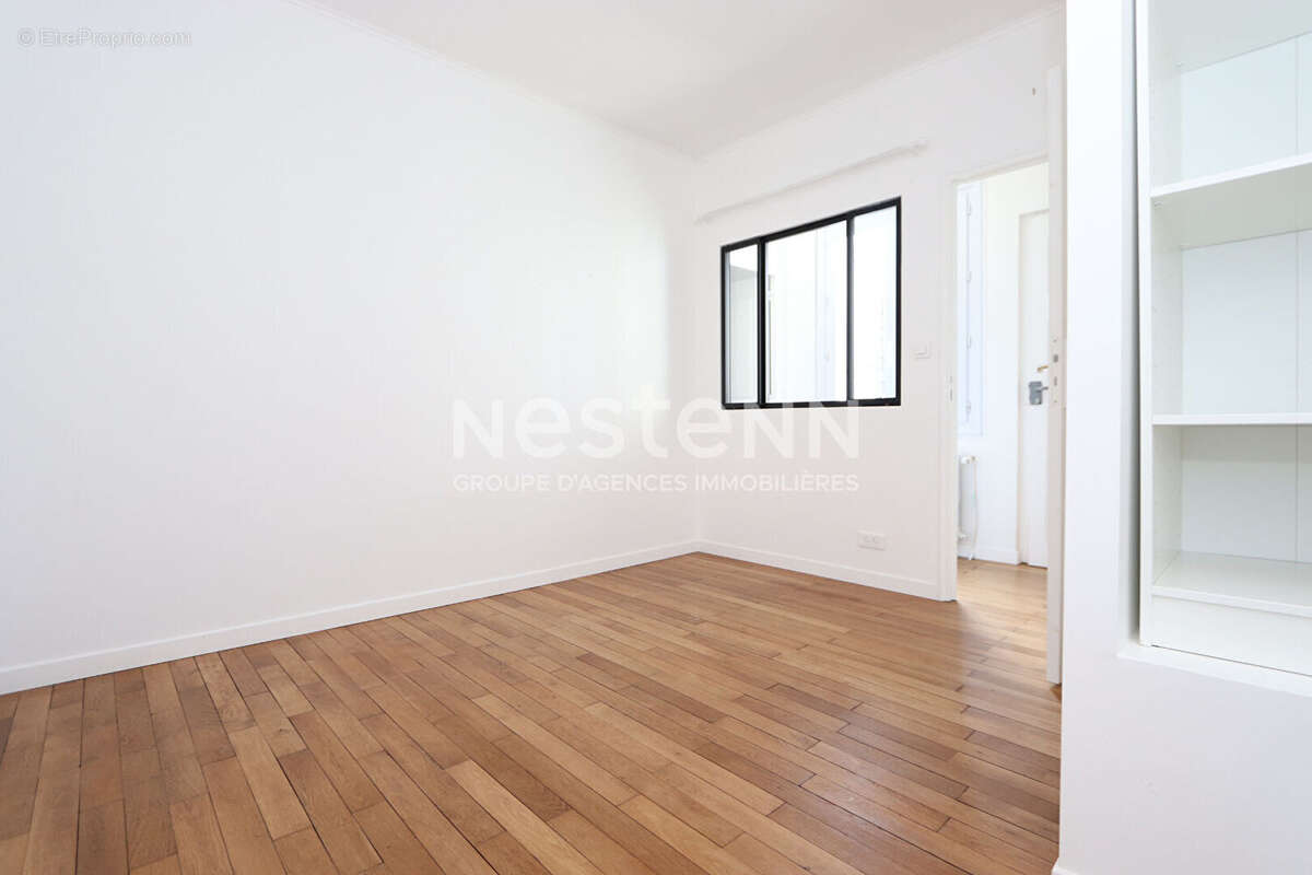 Maison de ville rénovée - 2 chambres avec cour et dépendances - photo 5