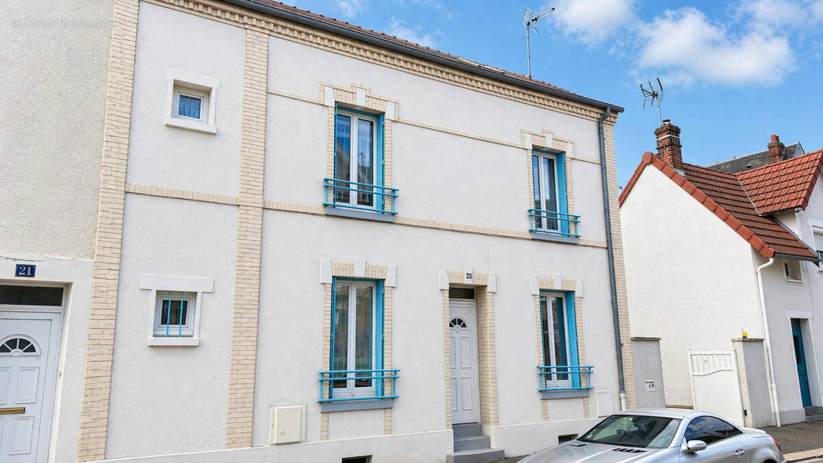 Maison à MANTES-LA-JOLIE