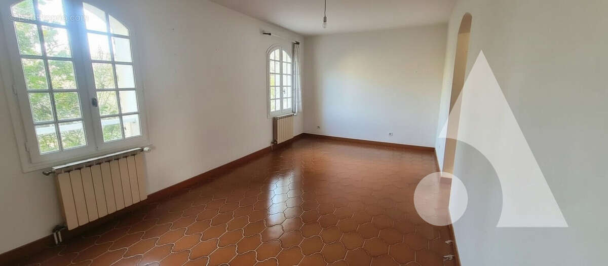 Maison à SALERNES