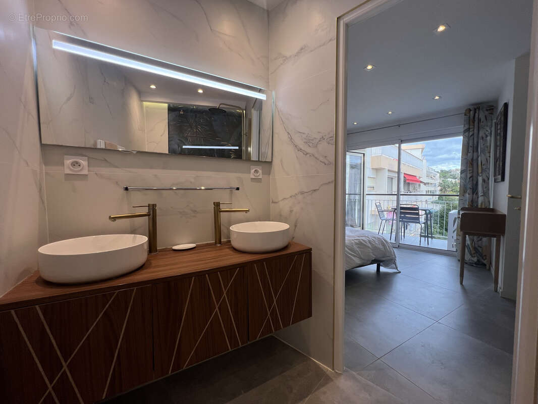 Appartement à CANNES