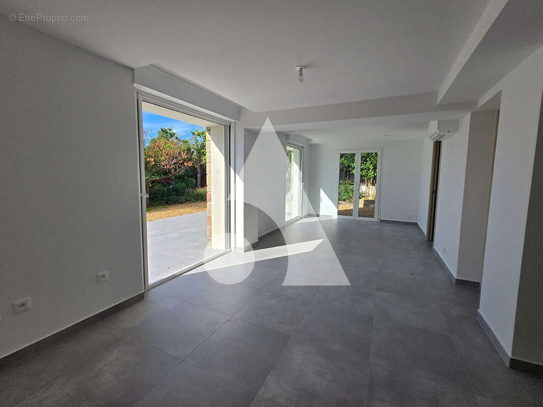 Appartement à SAINT-RAPHAEL