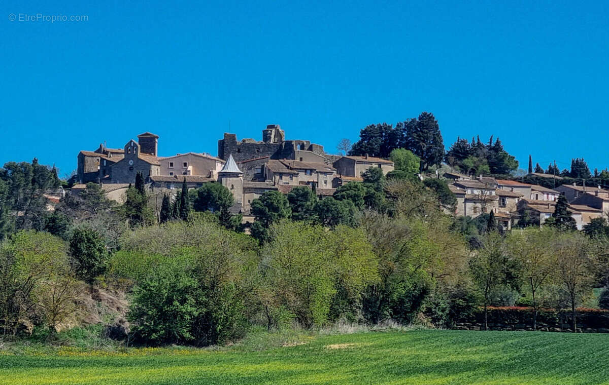village - Maison à BOUILHONNAC