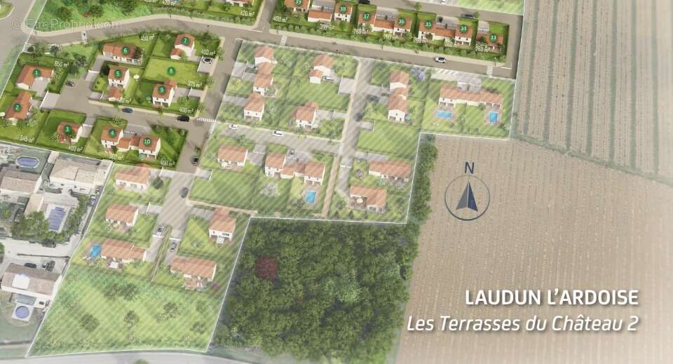 Terrain à LAUDUN-L'ARDOISE