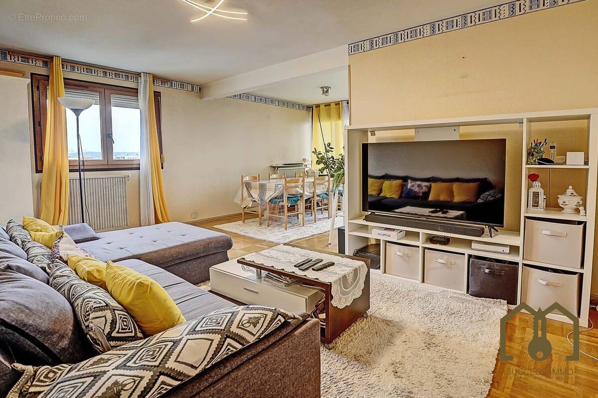 Appartement à VAULX-EN-VELIN