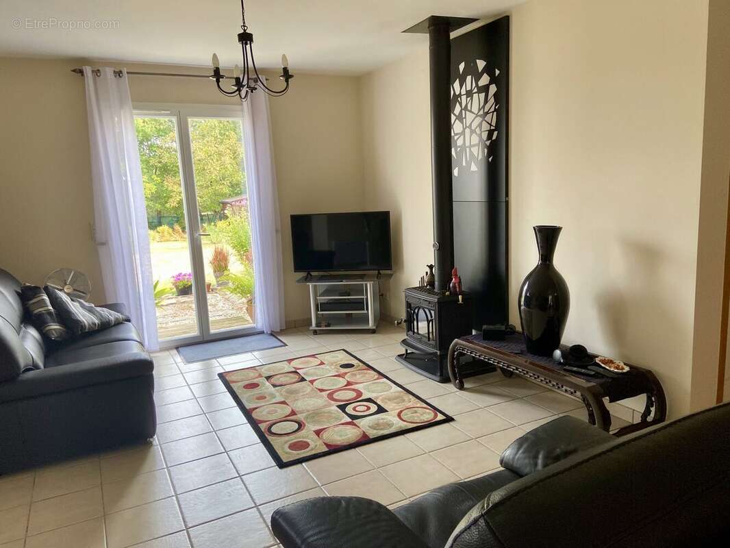 Maison 5 pièces 109 m² à vendre à Puysserampion (47800) - photo 3