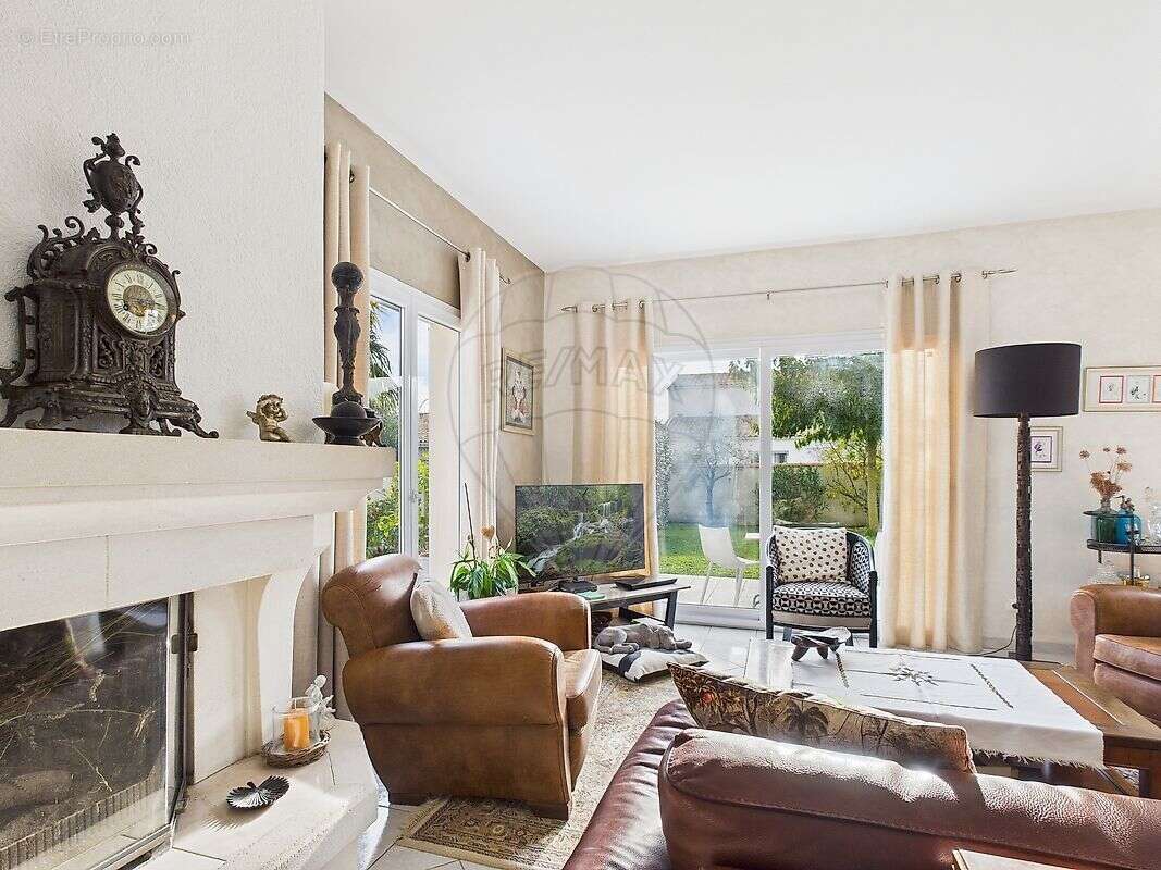 Maison à LES MATHES