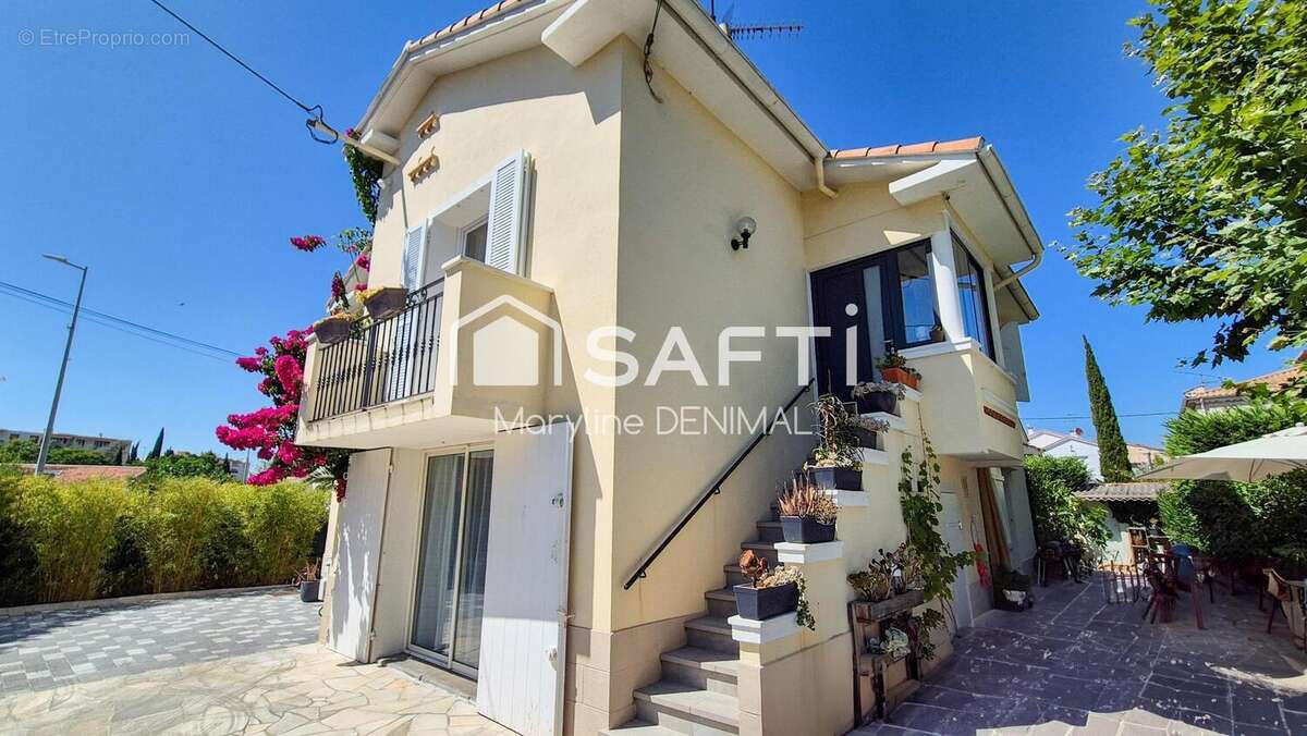 Photo 2 - Maison à SAINT-RAPHAEL