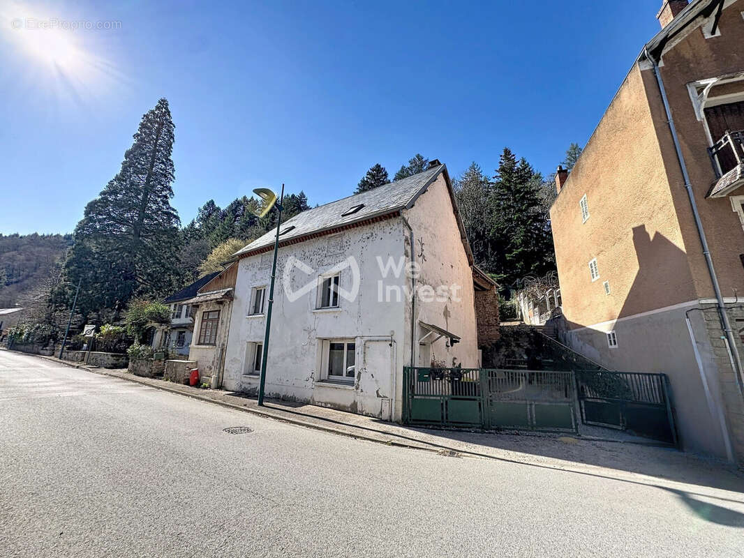 Maison à CHATEAUNEUF-LES-BAINS