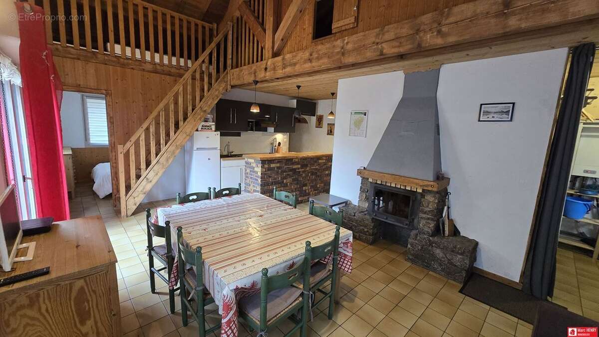 Appartement à LA BRESSE