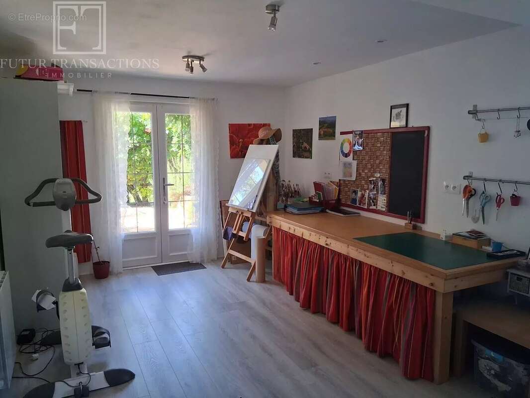 Maison à CHATEAU-L&#039;EVEQUE