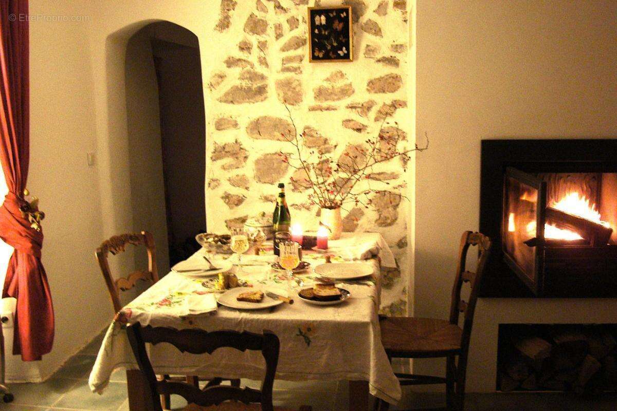Maison à FONTJONCOUSE