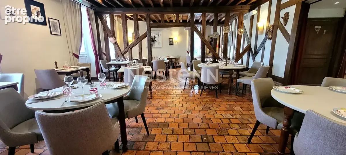 Hôtel-Restaurant de Réputation; Murs & Fonds ; Actif Immobilier + Exploitation Rentable - photo 2