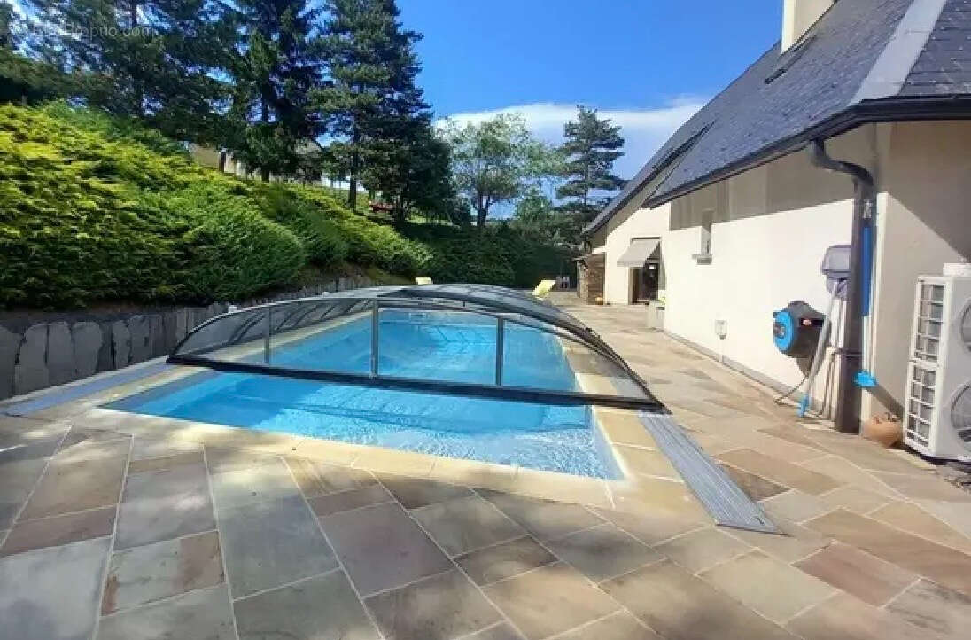 Maison de caractère avec piscine couverte et vue exceptionnelle - photo 4