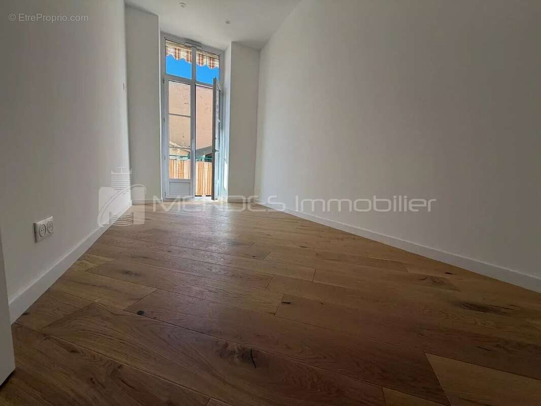 Appartement à MENTON
