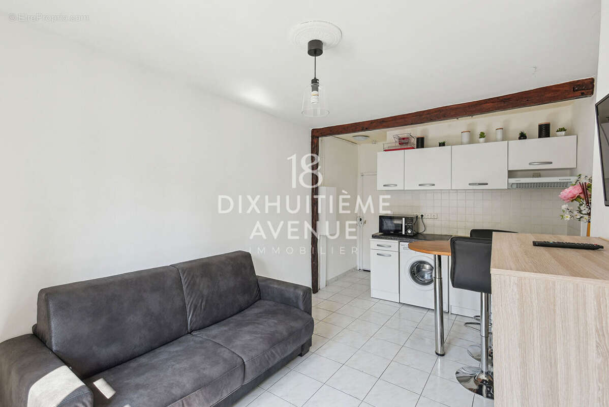 Appartement à PARIS-18E