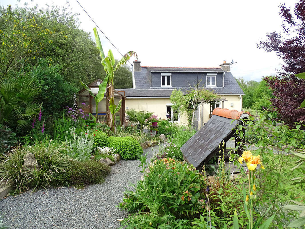 Maison à CALLAC