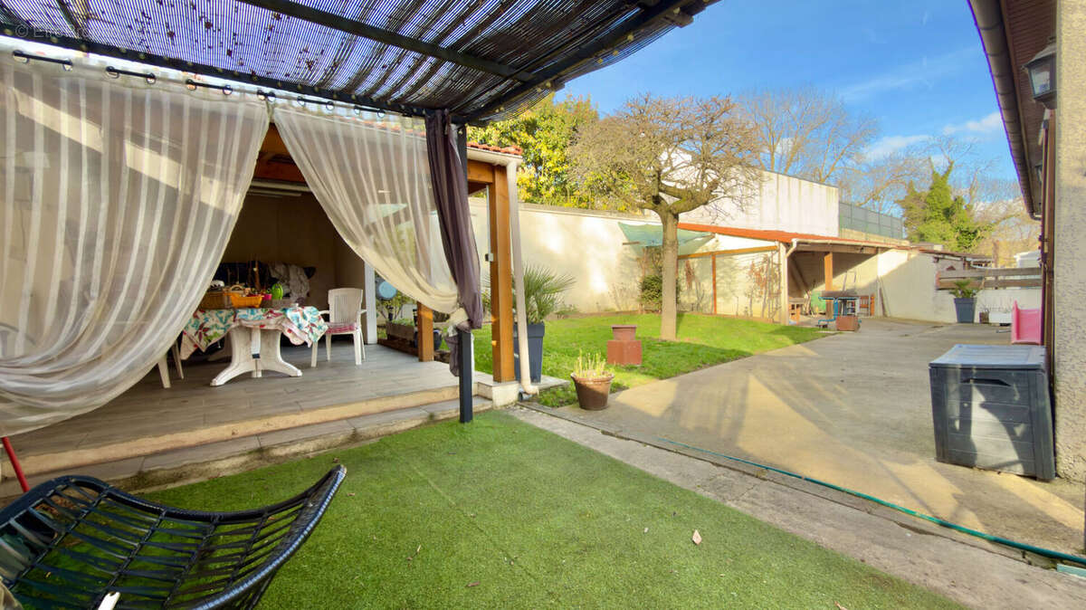 Maison à SAVIGNY-SUR-ORGE