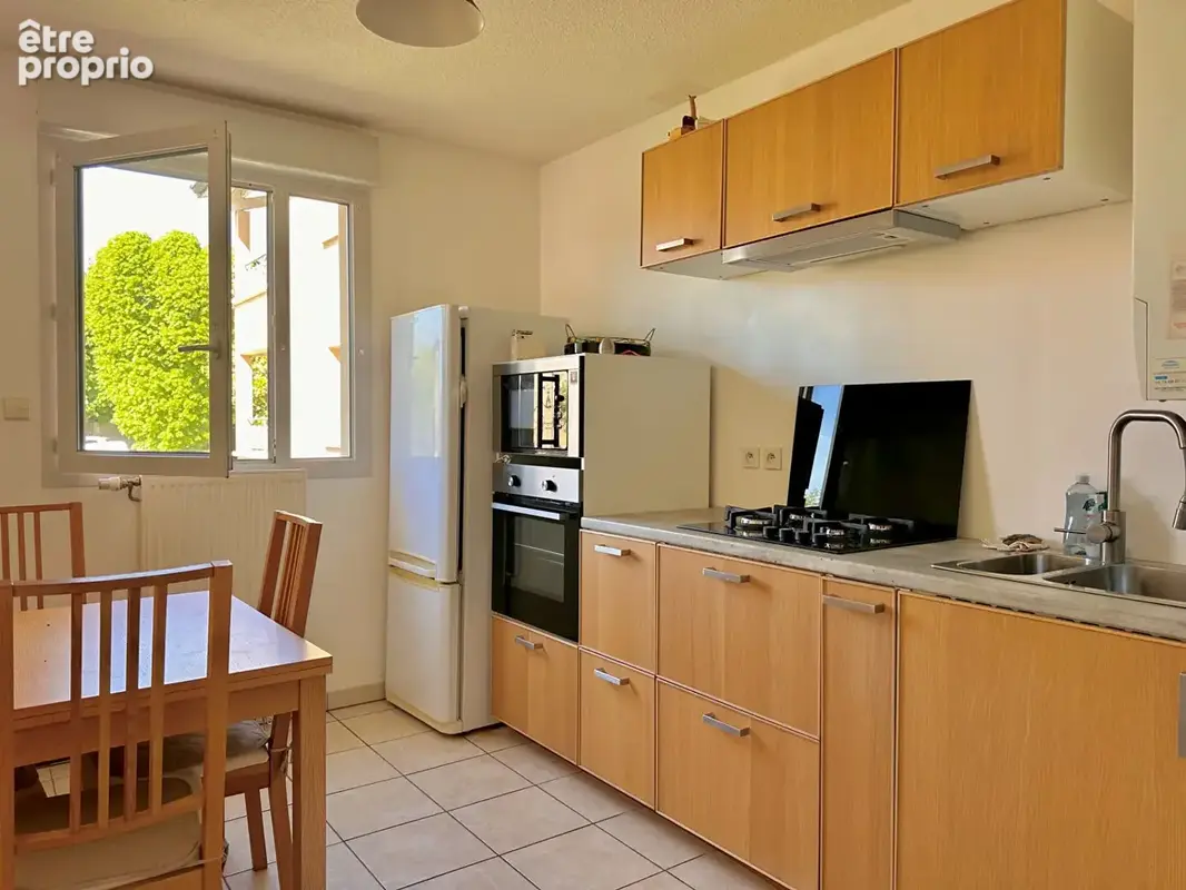 Liergues Appartement T3 avec terrasse dans copropriété sécurisée - photo 7