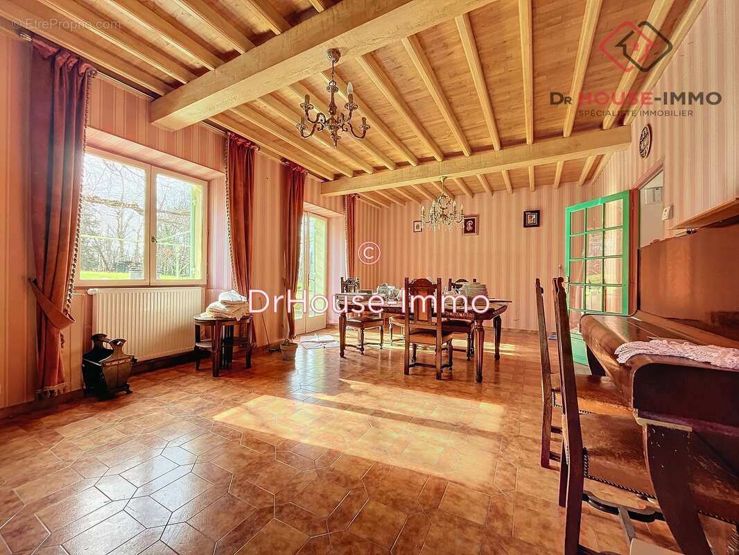 Maison à SAINT-AQUILIN