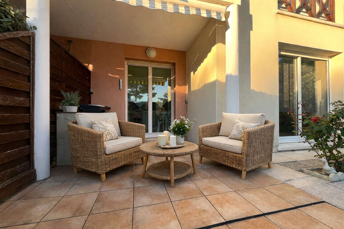 Appartement à LES MATHES