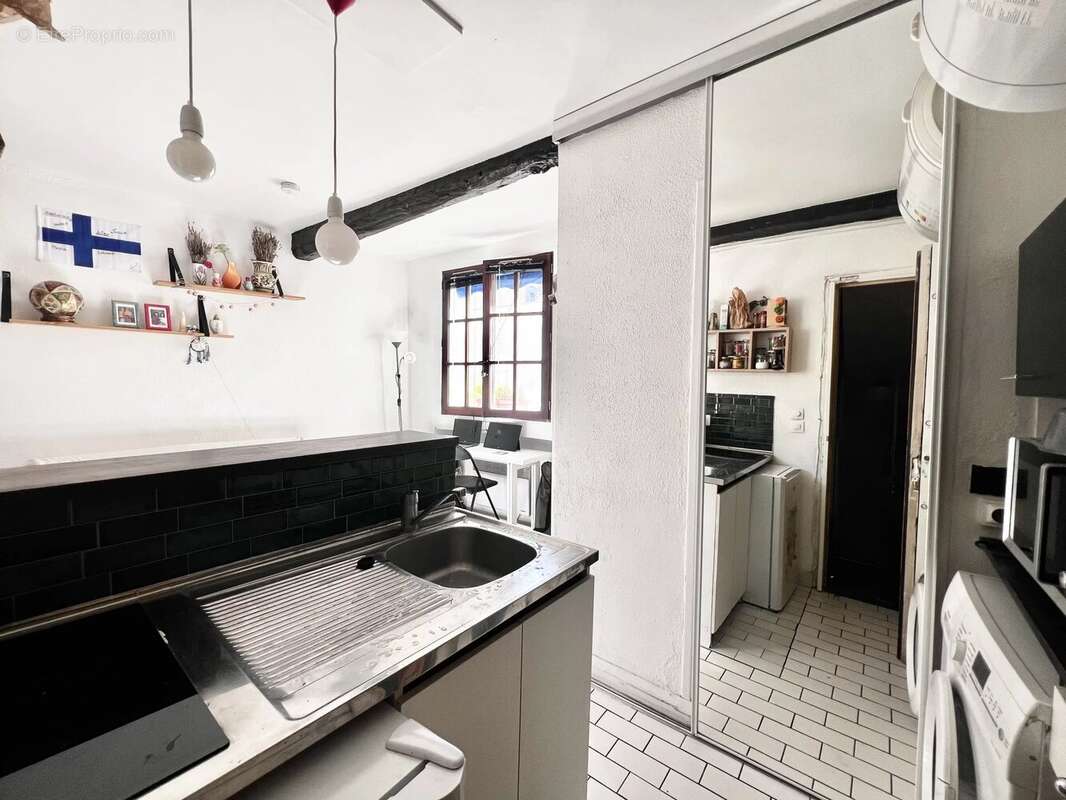 Appartement à PARIS-3E