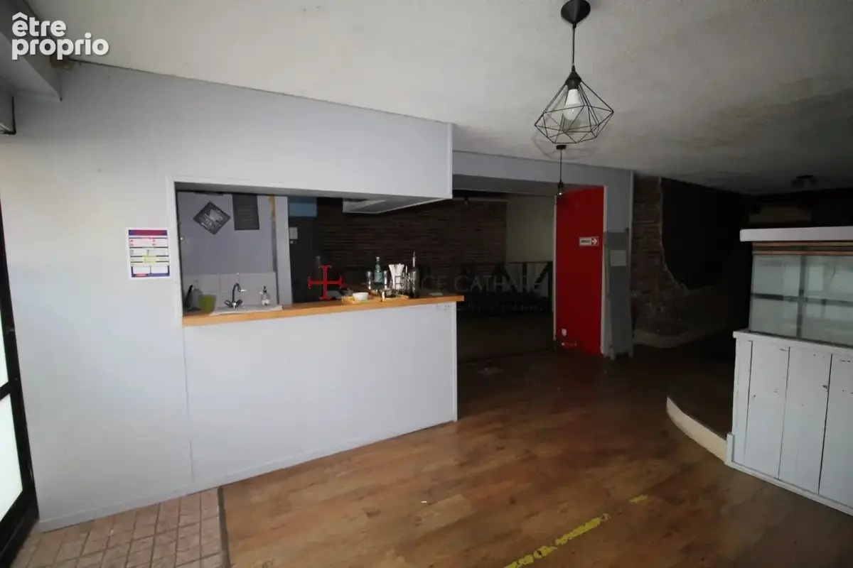 Local commercial 130.45 m2 tout type de commerce - photo 3