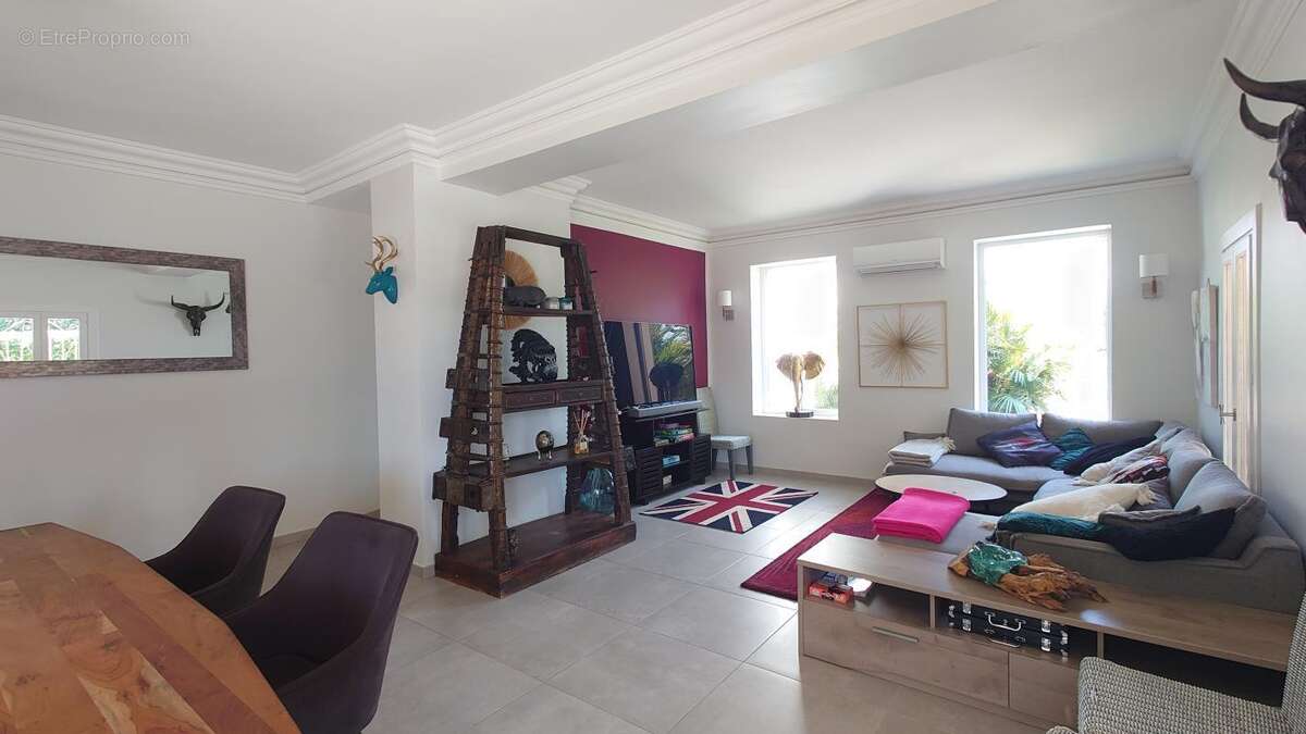 Maison 173 m² à Frejus  - photo 5