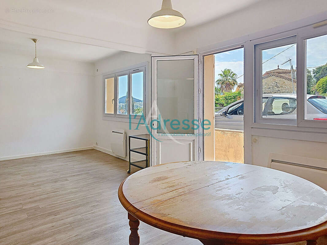 Ideal invest ou 1er achat: t2 + parking - photo 12
