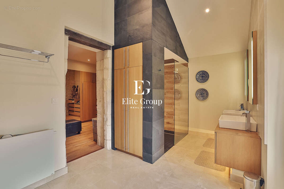 A vendre magnifique maison de caractère proche de cognac - 7 pièces - 360 m² - photo 13