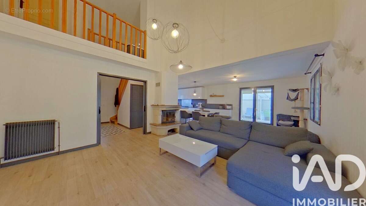 Photo 4 - Maison à LIEUSAINT